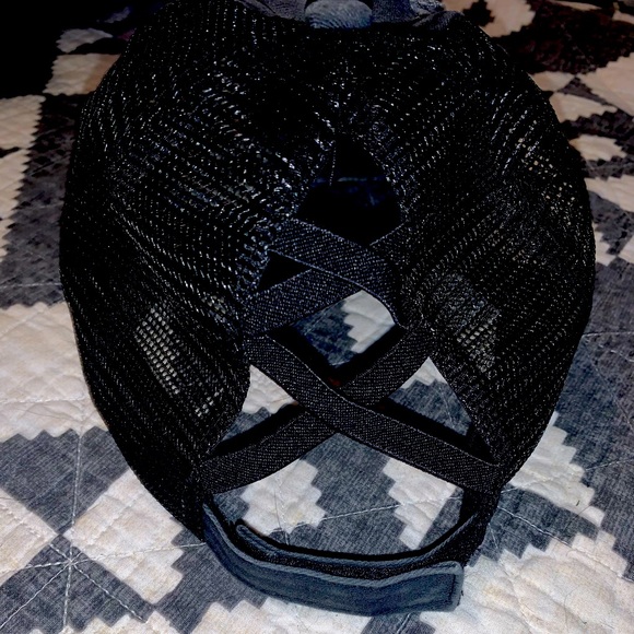 Best Mum Ever Distressed Hat Criss Cross Feature - Picture 7 of 8